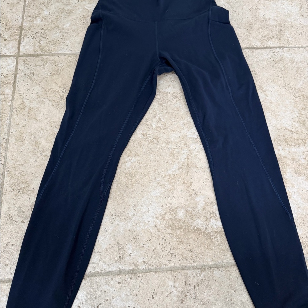 Lululemon Wonder Train Deep Navy Leggings size 6 25”
